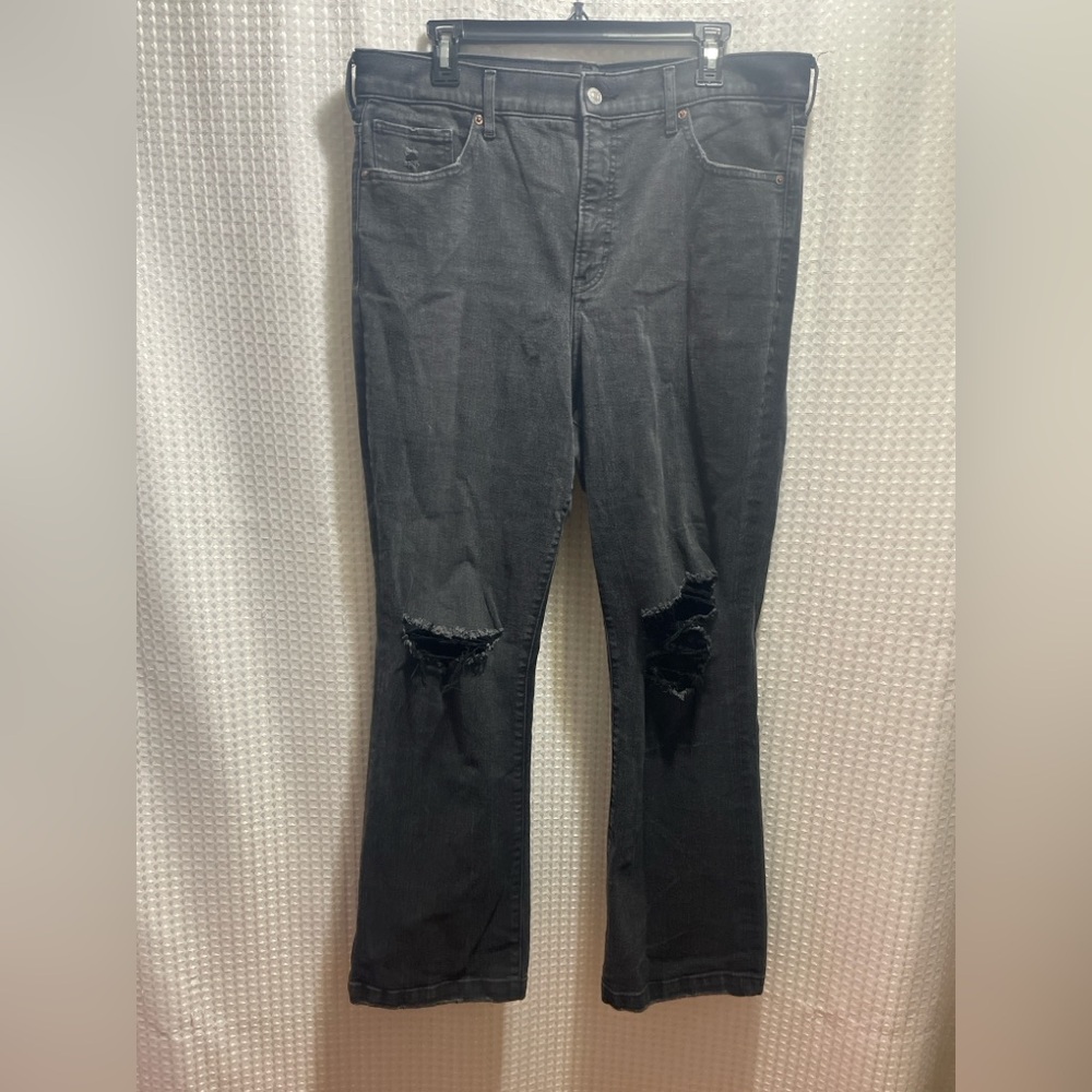 Black Distressed Jeans